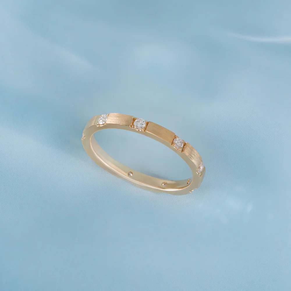 Thin   Brushed   Diamond   Band